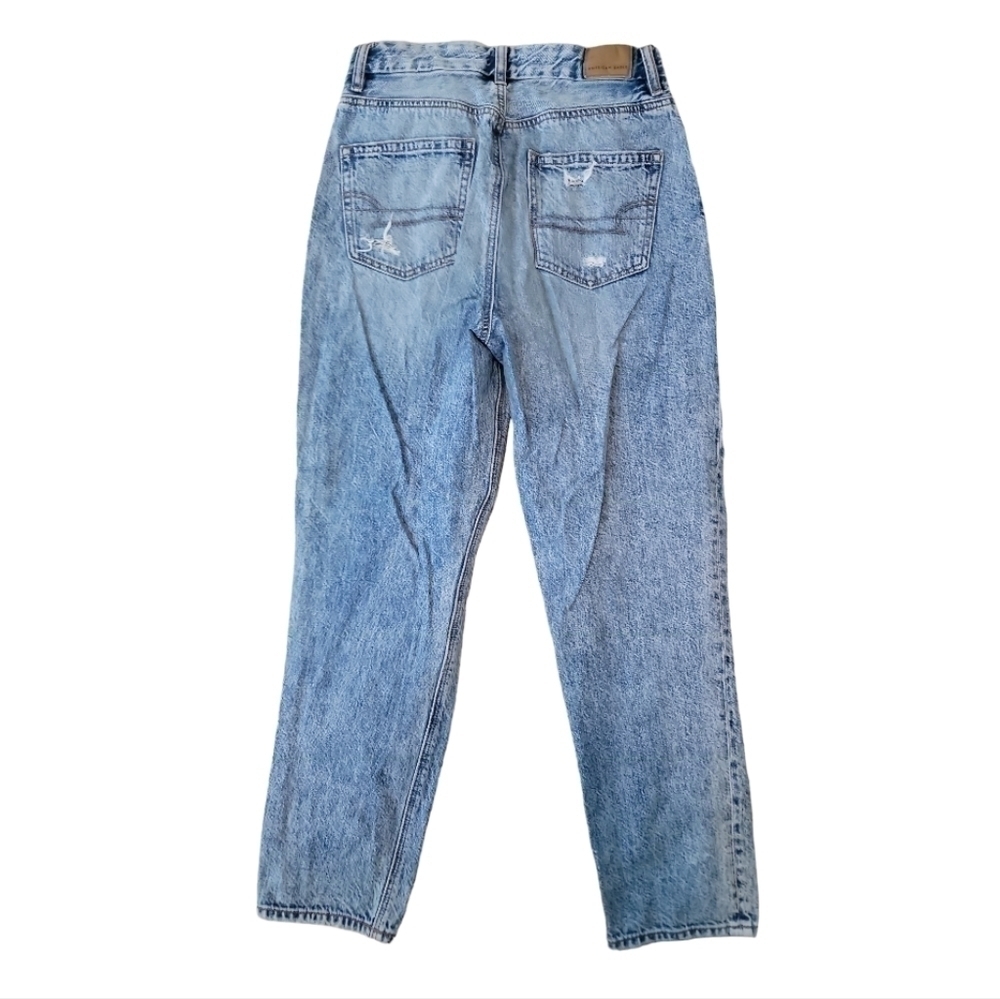 American Eagle Distressed Curvy Mom Jeans - Picture 2 of 2